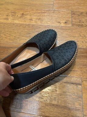 Women's Black Slip-On Casual Loafers